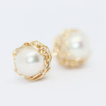 Load image into Gallery viewer, Crocheted Gold Pearl Studs
