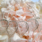 Load image into Gallery viewer, Torchon Lace Lily Haircomb