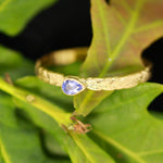 Load image into Gallery viewer, Tanzanite and 18ct Yellow Gold Oak Leaf Ring