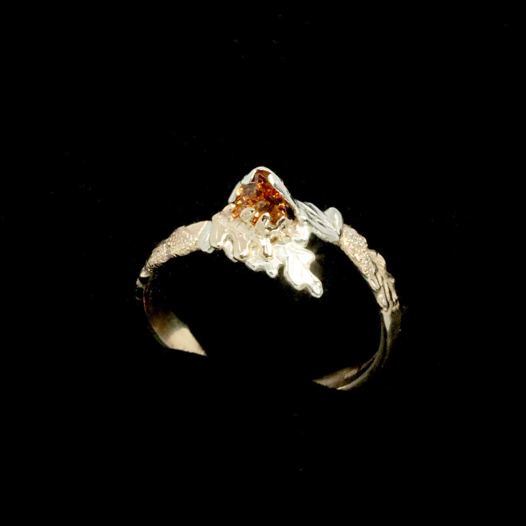Hidden Treasure 9ct gold Spessartite Garnet Oak Ring