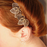 Load image into Gallery viewer, Torchon Lace Petal Haircomb
